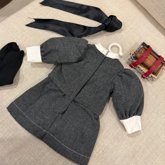 Retired American Girl PC Samantha’s Buster Brown Dress & School Supplies 1986 - Picture 11 of 14